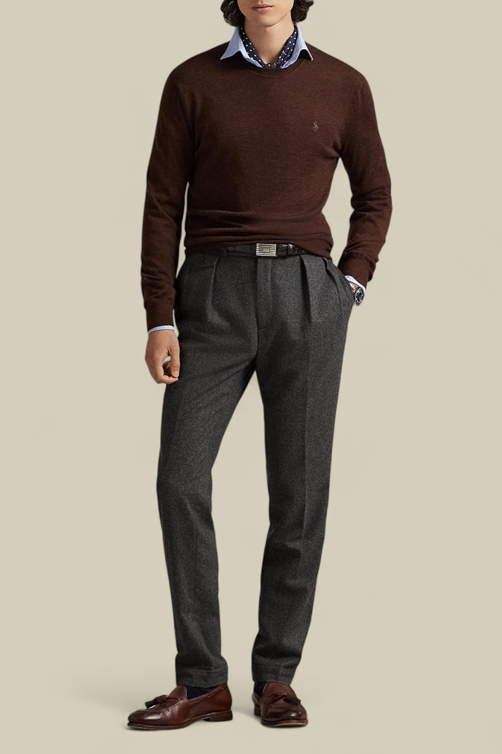 תמונת כל הלוק של חולצת סריג